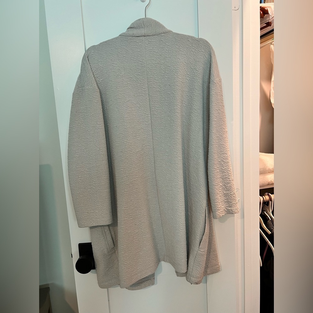 Ann Taylor Factory Light Gray Open-Front Textured Cardigan - Picture 2 of 4